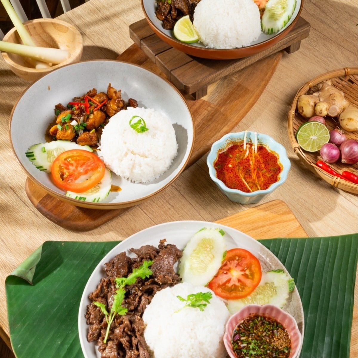 Grilled beef sets with rice on banana leaf, Thamada Village