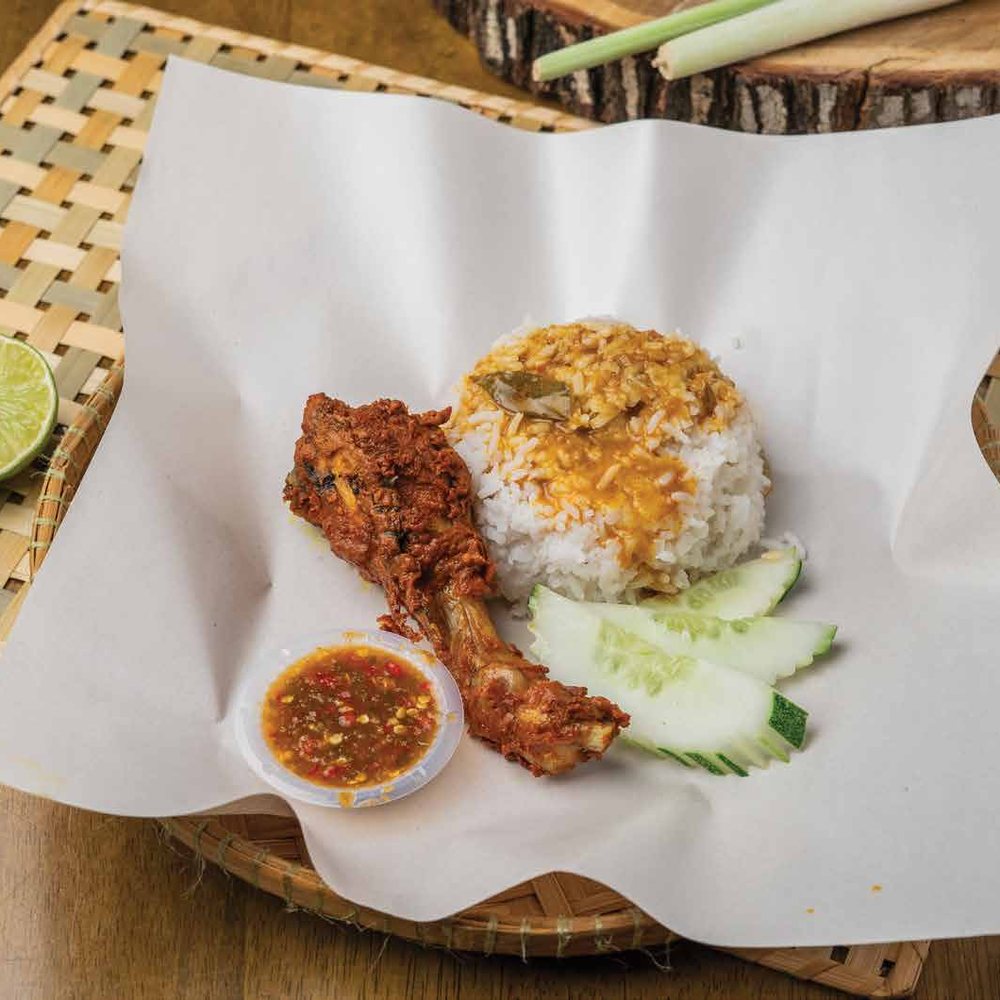 Thamada Rice set with fried chicken
